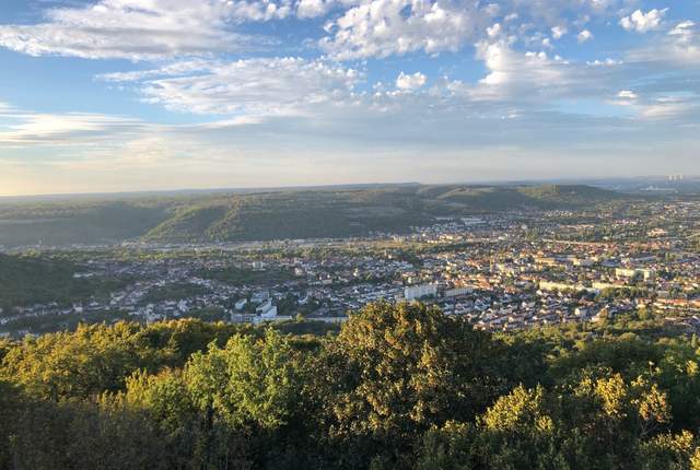Vue panoramique sur Rombas et la vallée de l'Orne depuis les hauteurs